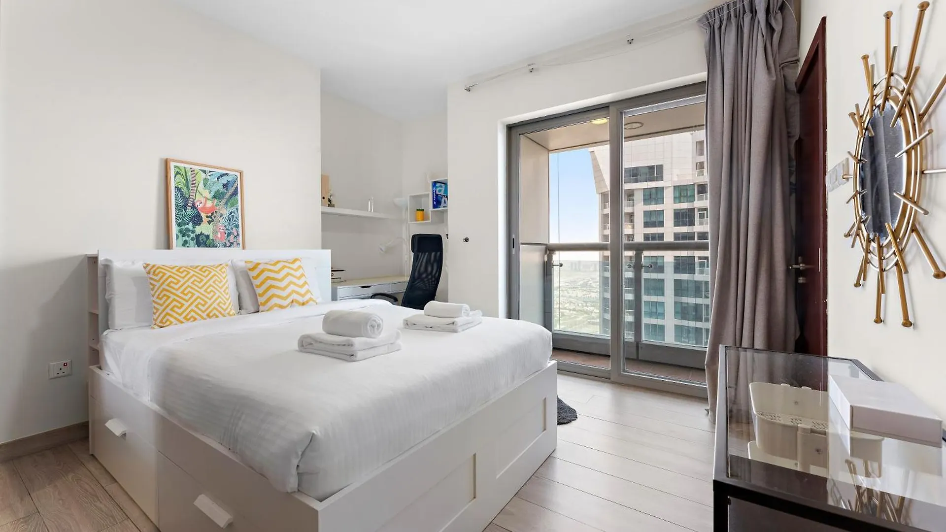 76Th Floor- 2 Bedroom Apartment Princess Tower Palmview Dubai